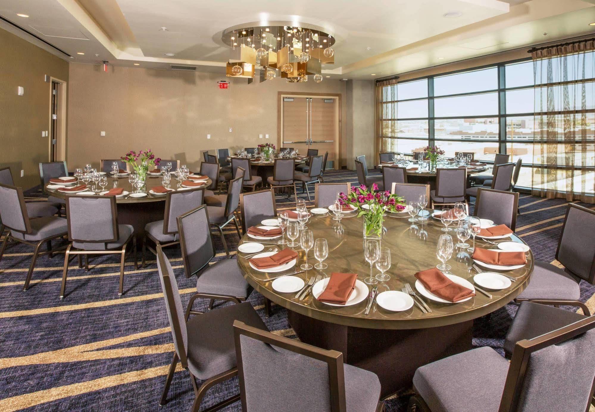 Courtyard By Marriott Phoenix Downtown Luaran gambar